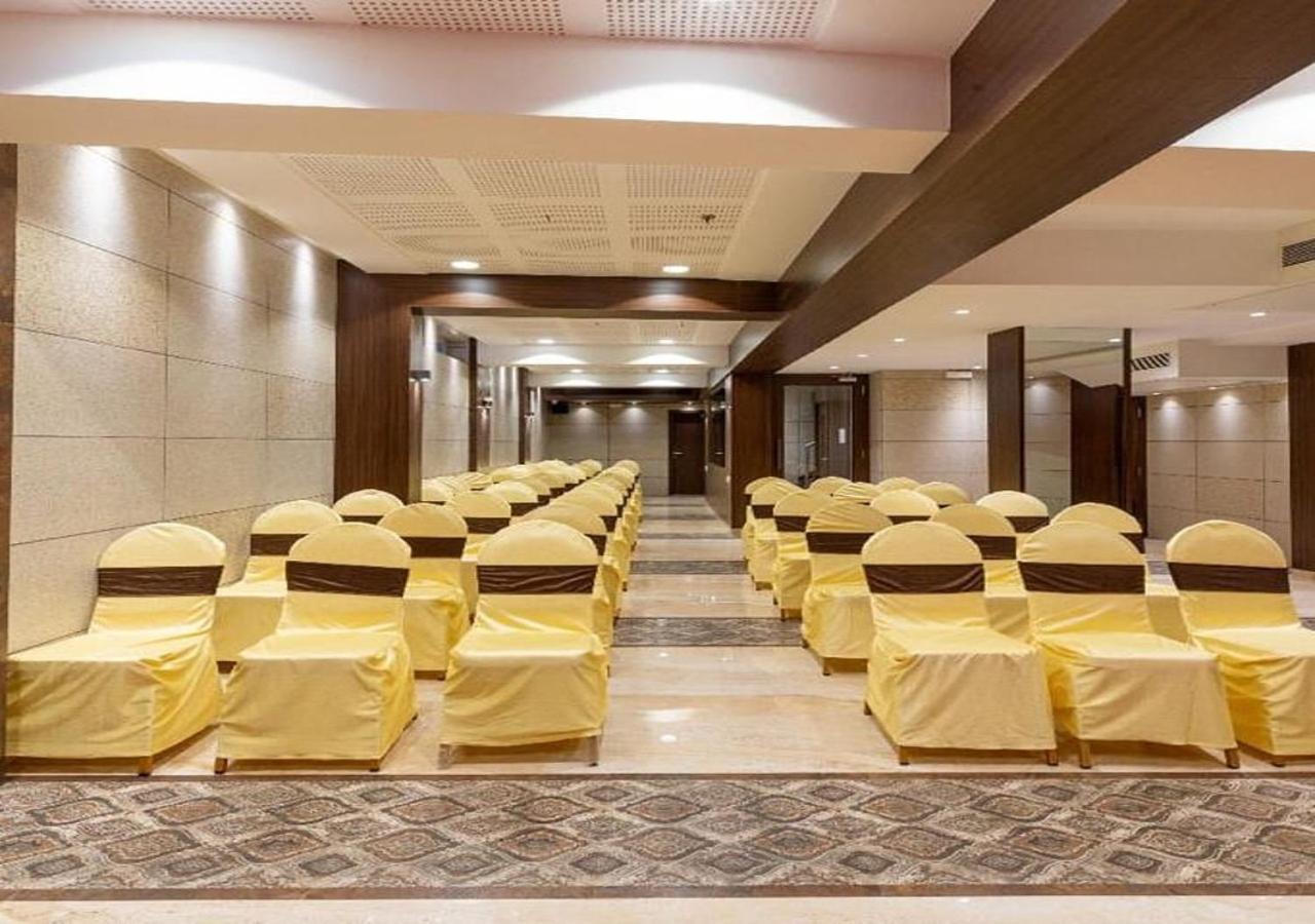 Hotel Laxvas Thane Exterior photo