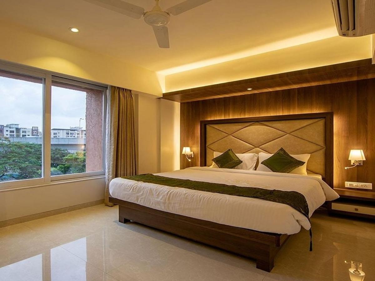 Hotel Laxvas Thane Exterior photo